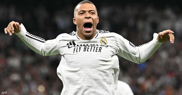 مبابي يعلق على تألقه بعد الهاتريك في دوري الأبطال 1 IMG 6895
