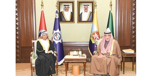 اليوسف يبحث تعزيز التعاون الأمني بين «الداخلية» وبعثة الأمم المتحدة 1 IMG 7196