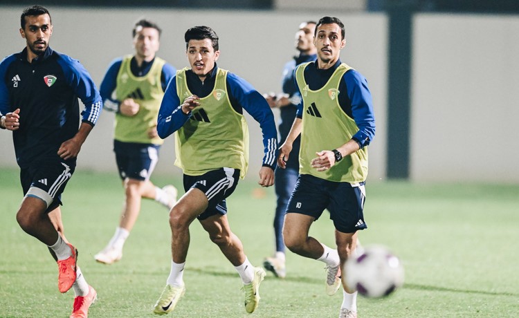 منتخب الكويت يجري تدريباته في البصرة.. وبيتزي يضع اللمسات الأخيرة 1 IMG 7771
