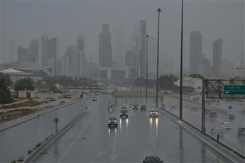 الأرصاد: انخفاض الرؤية الأفقية بسبب الغيوم الرعدية والرياح المثيرة للغبار 1 832614 e