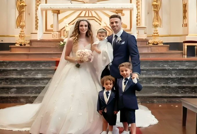 قبل وفاته في حادث مروع.. تفاصيل اللحظات الأخيرة في حياة لاعب ليفربول الراحل "ديوغو جوتا" 1 8XLbtjFc